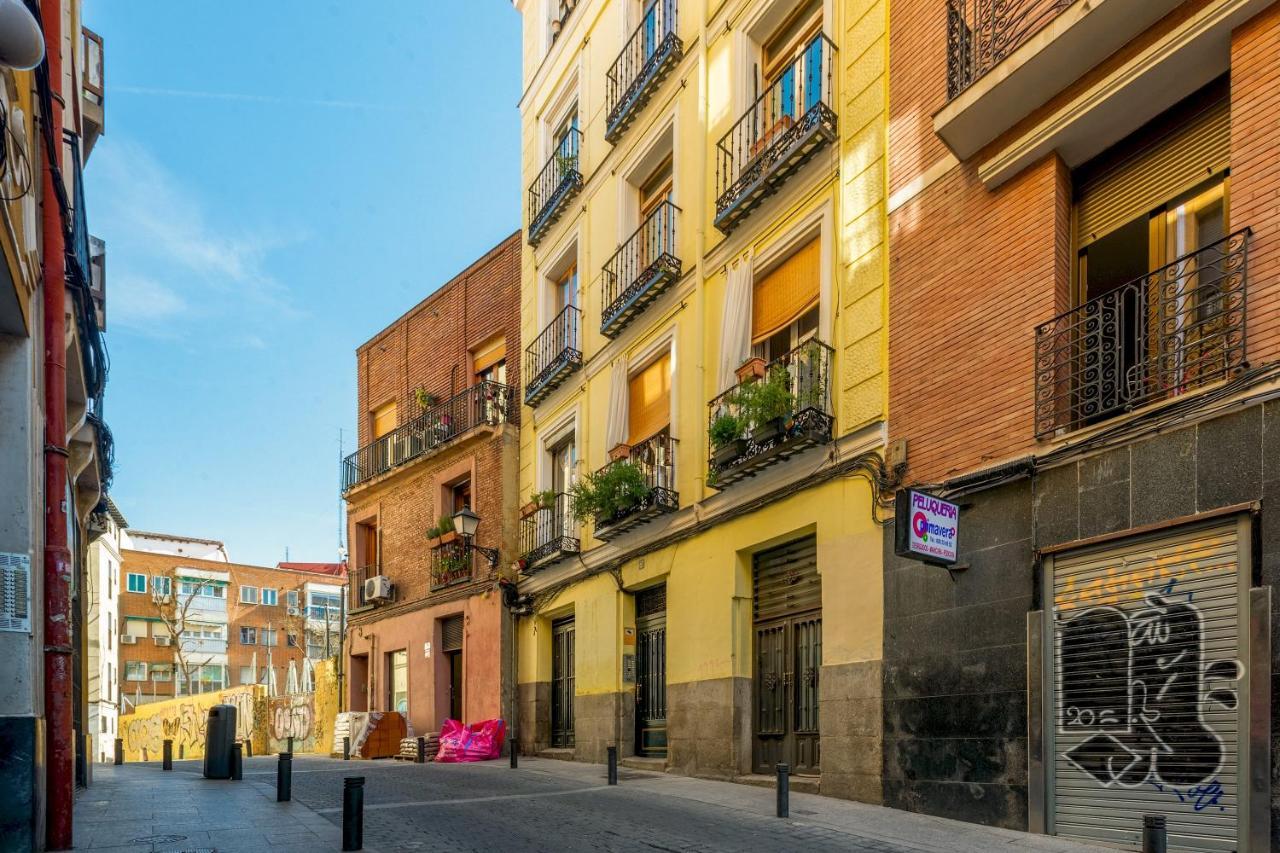 1 Bedroom 1 Bathroom Furnished - Lavapies - Duplex Madrid Exteriör bild