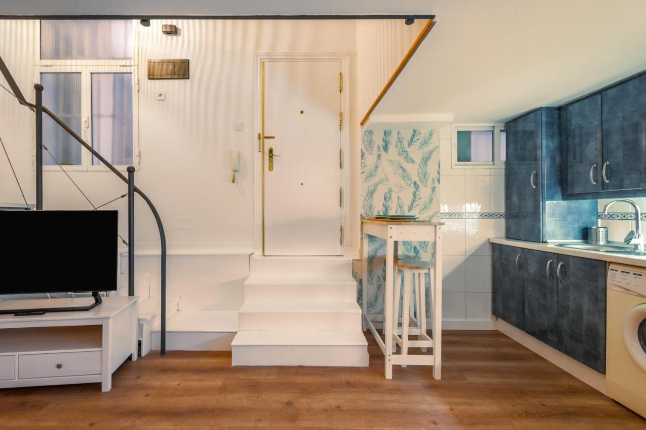 1 Bedroom 1 Bathroom Furnished - Lavapies - Duplex Madrid Exteriör bild