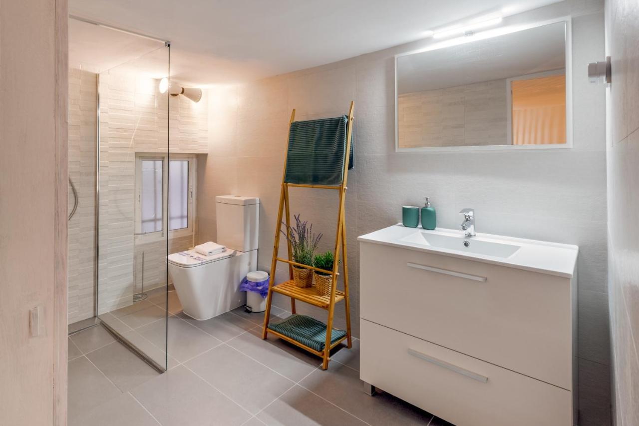 1 Bedroom 1 Bathroom Furnished - Lavapies - Duplex Madrid Exteriör bild