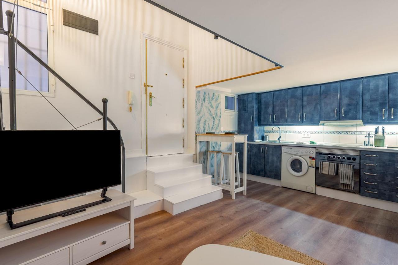1 Bedroom 1 Bathroom Furnished - Lavapies - Duplex Madrid Exteriör bild