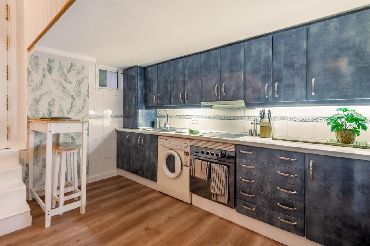 1 Bedroom 1 Bathroom Furnished - Lavapies - Duplex Madrid Exteriör bild