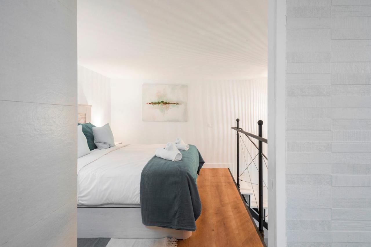 1 Bedroom 1 Bathroom Furnished - Lavapies - Duplex Madrid Exteriör bild